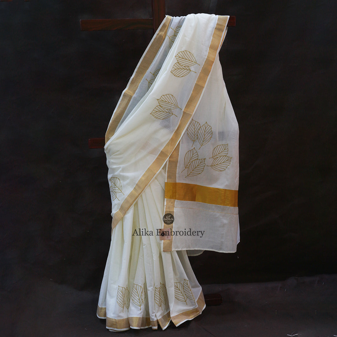 Kerala Kasavu Tissue Saree with Red Kara and Border with Tassels –  Southloom Handmade and Organics