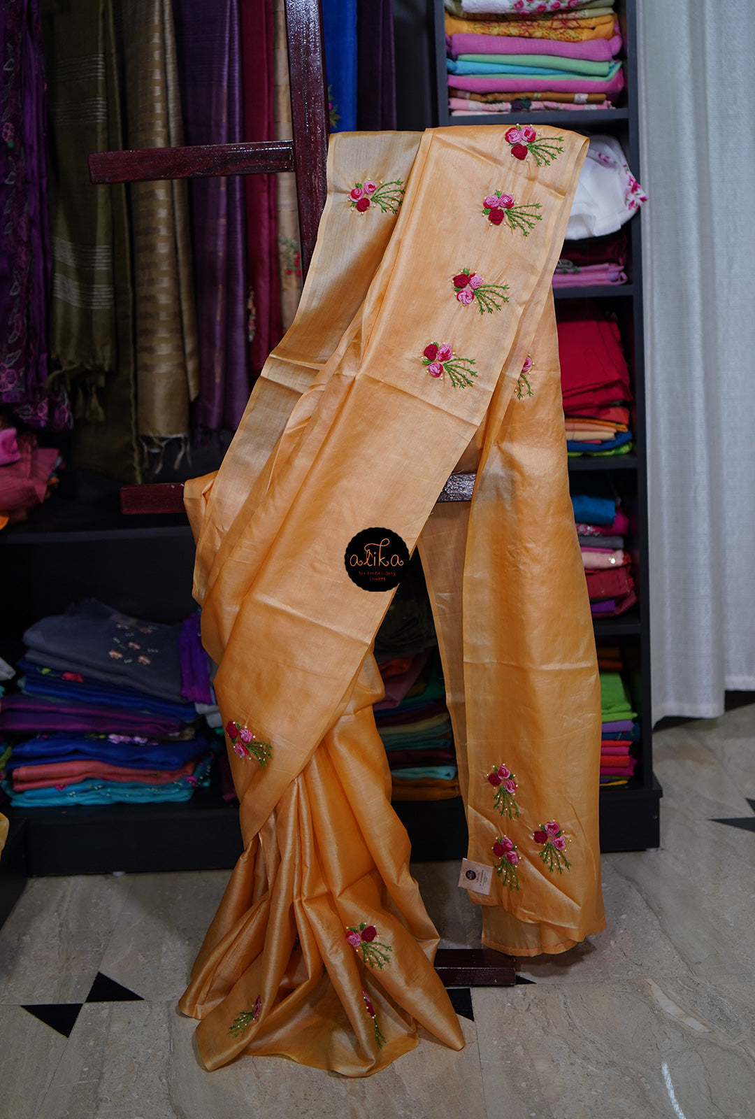 Tussar Silk Golden Saree, Length: 6.3 m at Rs 1499 in Mumbai | ID:  20333999333